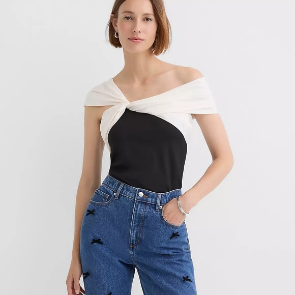 LOFT Tops - LOFT Black and White Off-Shoulder Twist Camisole